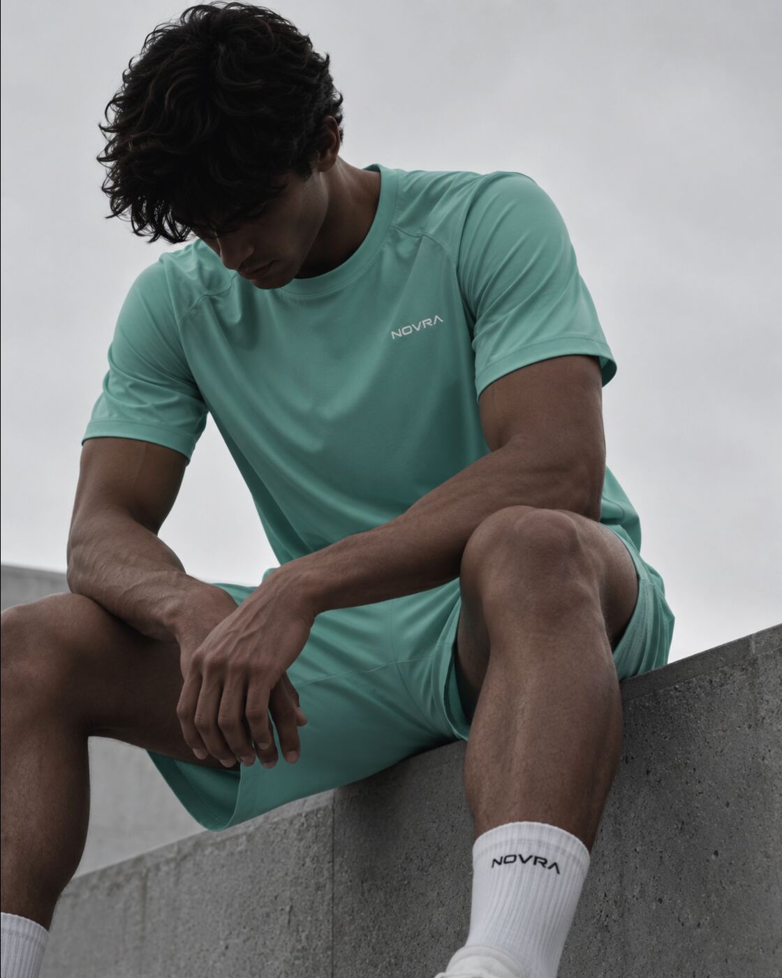 Athlète en t-shirt et short NOVRA menthe
